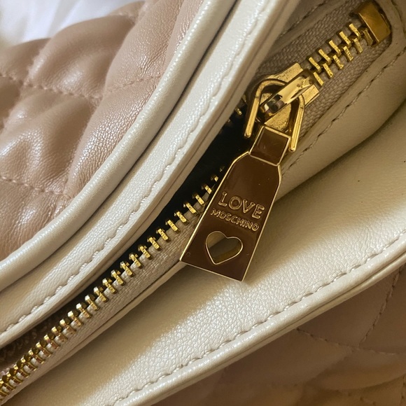 *Sold* Love Moschino Shoulder Bag - Picture 5 of 8